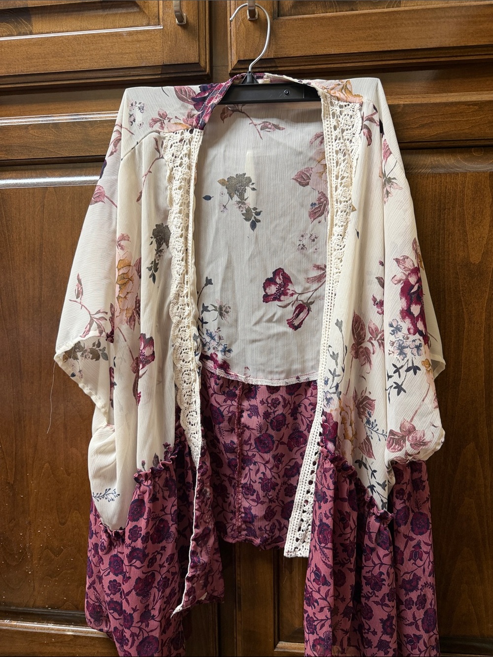 Altar'd State Cream and Plum Floral Kimono Jacket